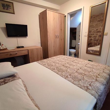 Guesthouse Mirula Split Eksteriør billede