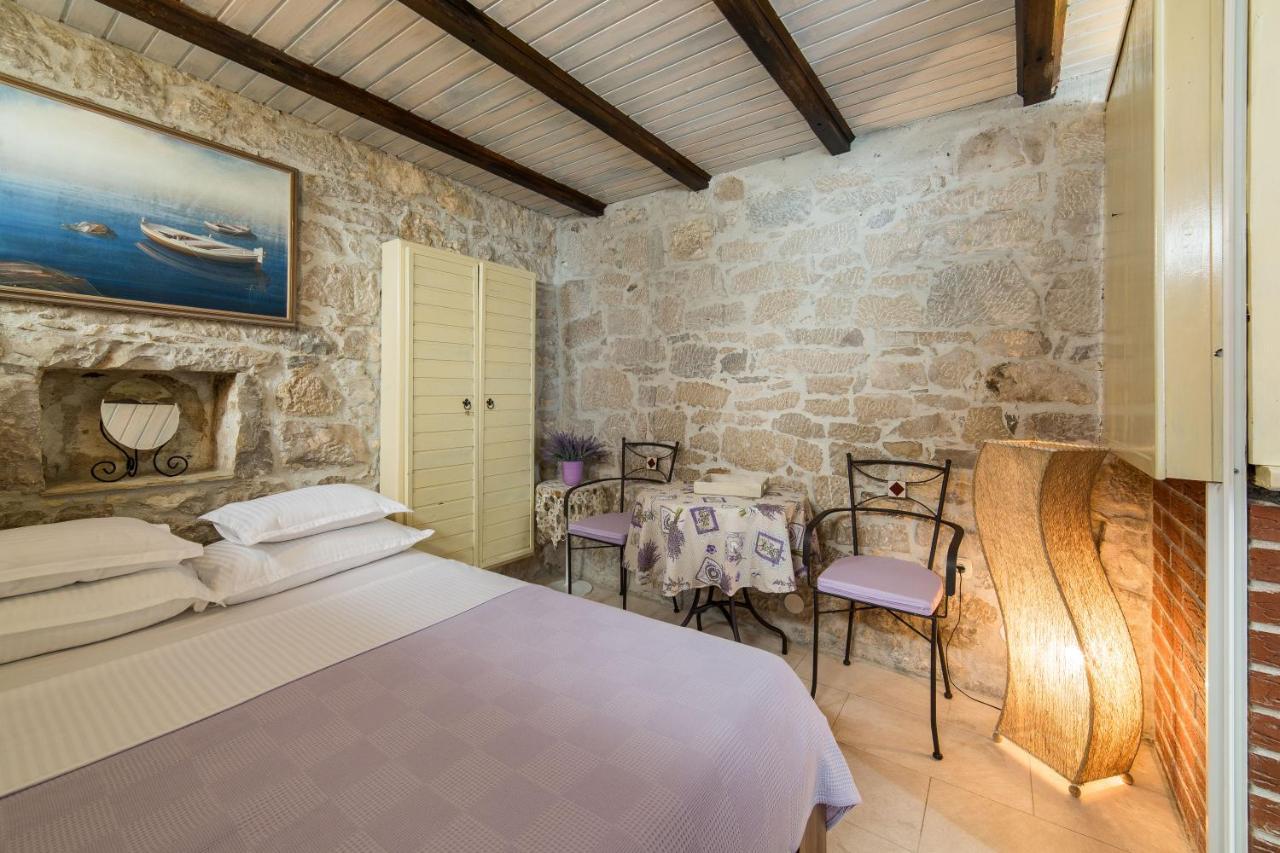 Guesthouse Mirula Split Eksteriør billede