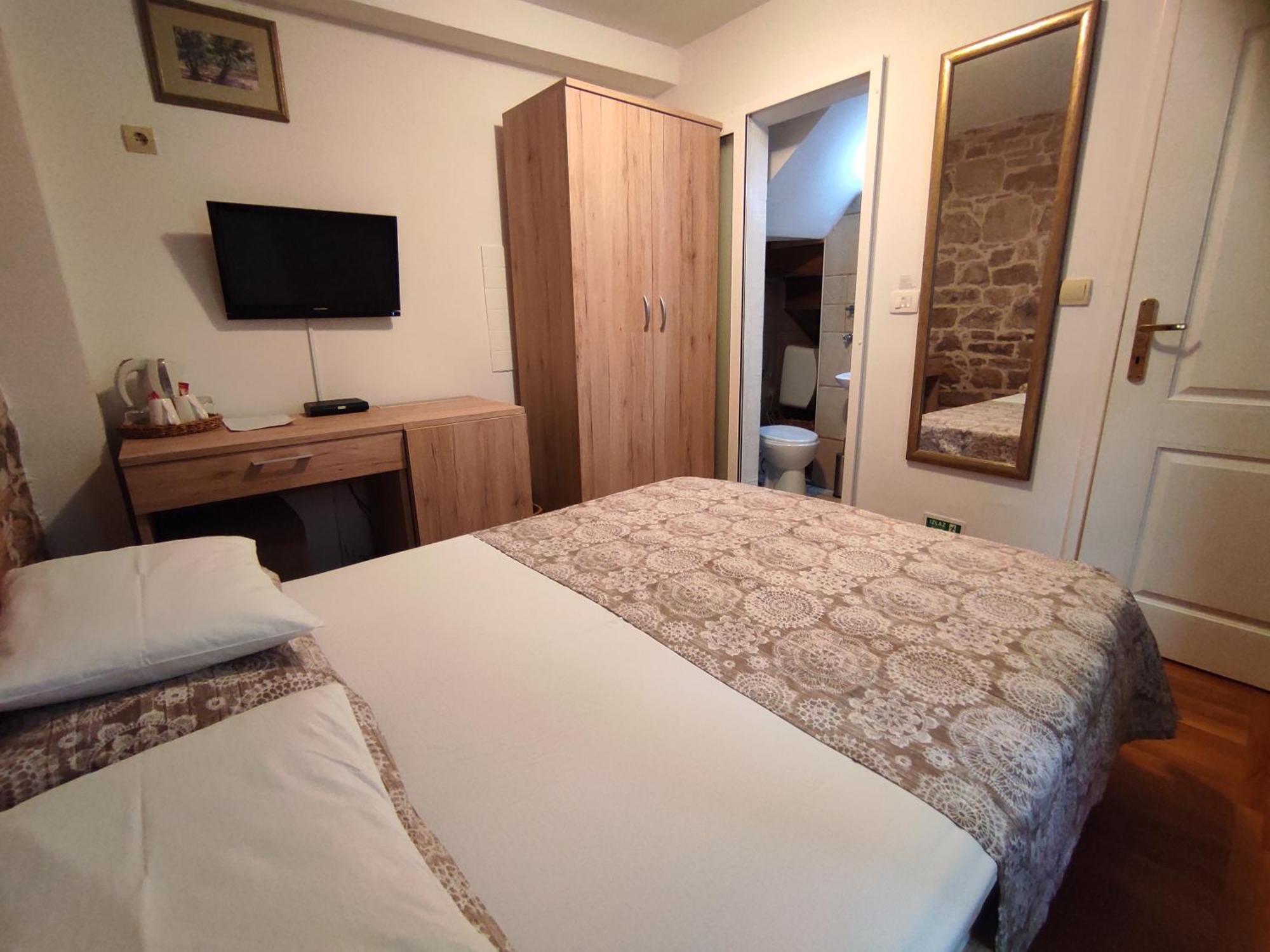 Guesthouse Mirula Split Eksteriør billede